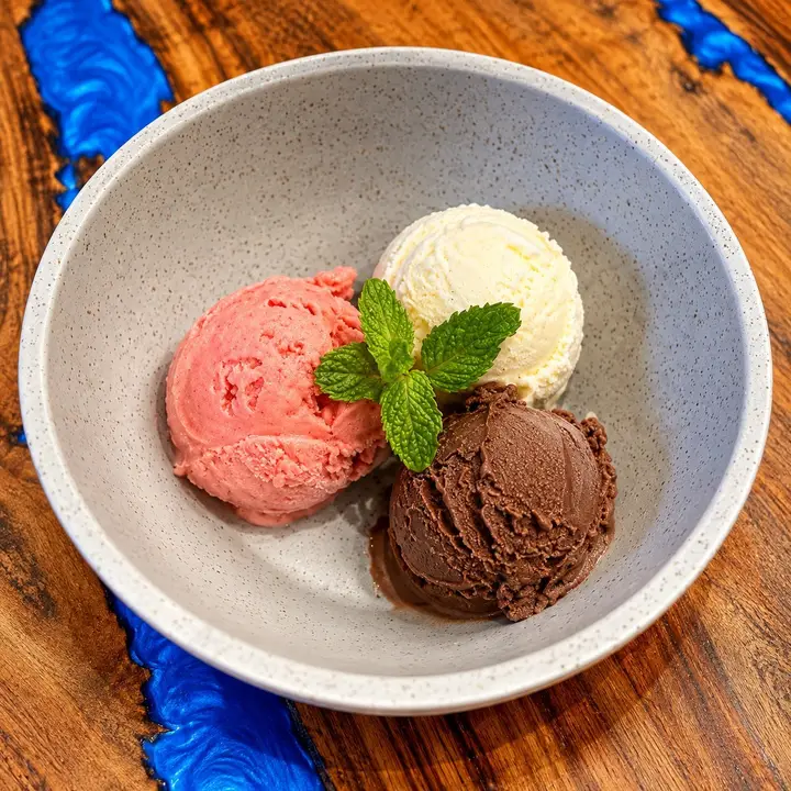 3 Scoops Ice Cream or Sorbet